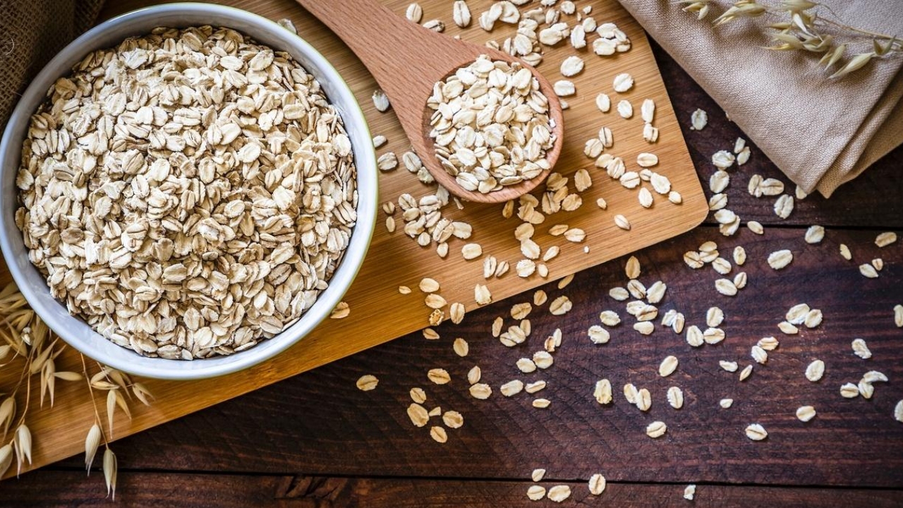 Prepara-agua-de-avena-para-un-vientre-plano-y-bajar-de-peso 24/06/20