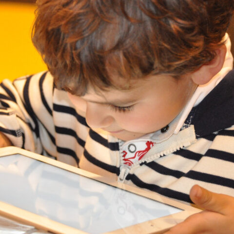 El-uso-de-tablets-arruina-el-desarrollo-emocional-de-tus-hijos 02/06/20