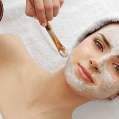 Las-mejores-mascarillas-para-eliminar-brillo-facial-por-exceso-de-grasa 27/07/20