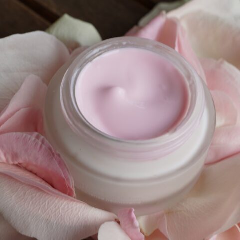 crema-contorno-de-ojos-3-de-julio-2020