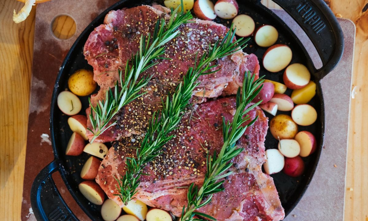 como marinar la carne de res para asar y no caer en los errores comunes