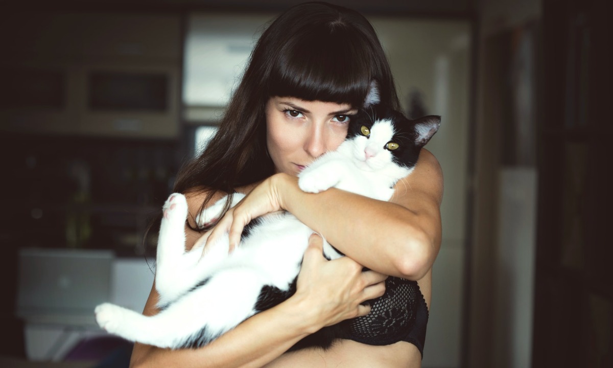 mujeres-que-aman-gatos-17-de-julio-2020