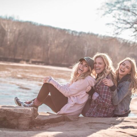 Salir de viaje con tus amigas es bueno para tu salud segun un estudio