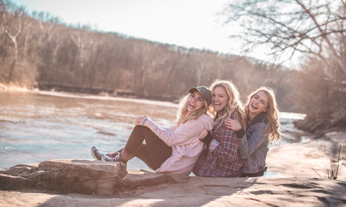 Salir de viaje con tus amigas es bueno para tu salud segun un estudio
