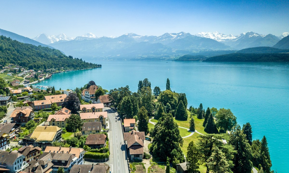 suiza-ofrece-70-mil-dolares-vivir-familia-27-de-julio-2020