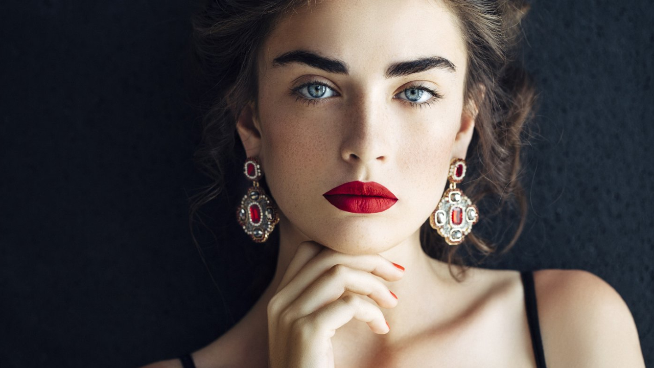 Conoce el profundo significado de pintarte los labios color rojo 03/08/20