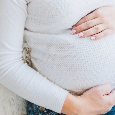 Por qué tu bebe se mueve tanto en la noche, estas son las razones