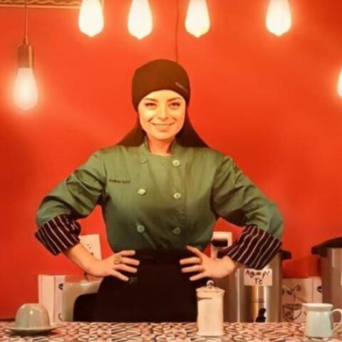 Violeta Isfel abre restaurante de hamburguesas