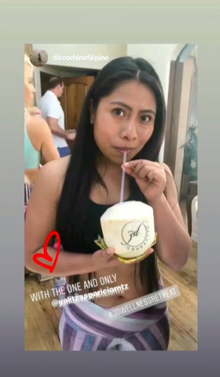 Yalitza Aparicio muestra su abdomen en foto de instagram y luce bellisima