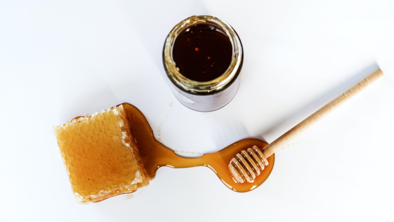 Beneficios de la miel de abeja que seguro no conoces