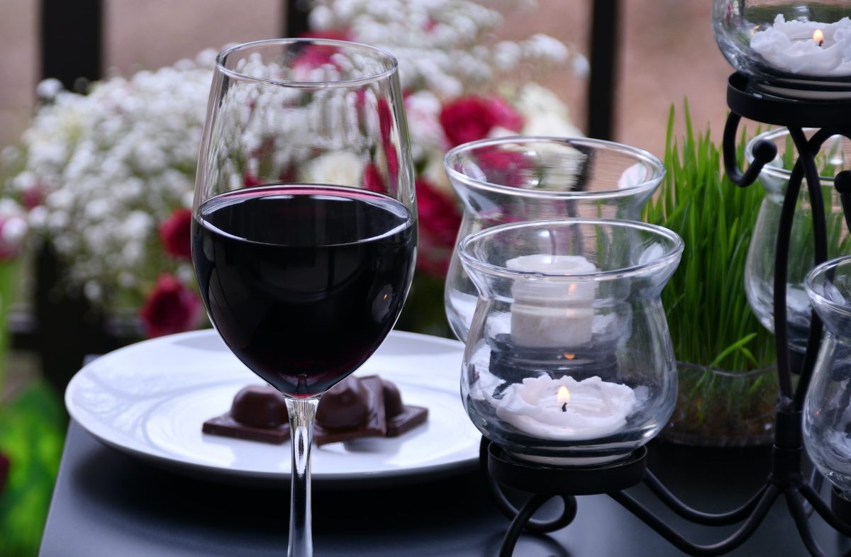 chocolate caliente con vino tinto