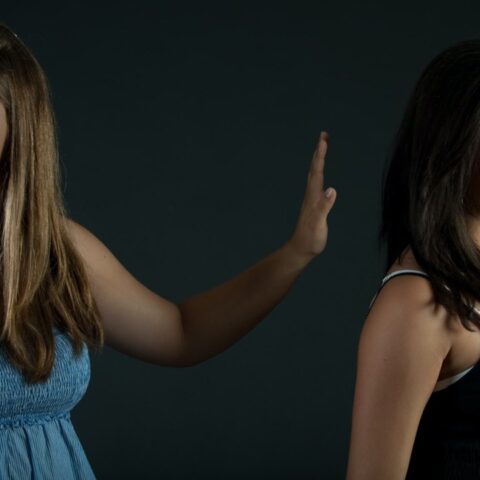 como-tratar-personas-conflictivas-caen-mal