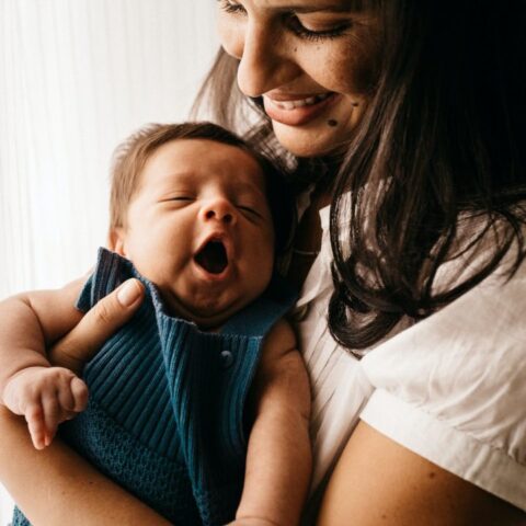 mecer-bebe-puede-afectar-desarrollo