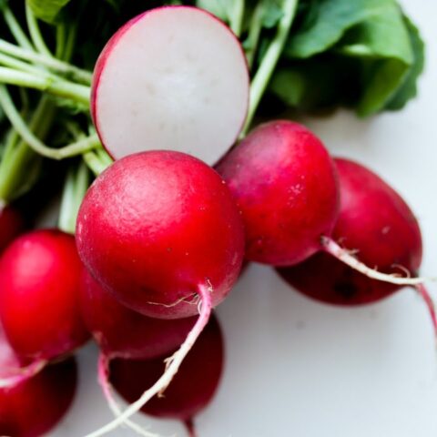 Rabano beneficios para que sirve protege hígado