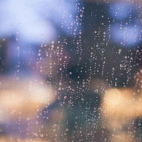 sonido de la lluvia provoca un efecto relajante