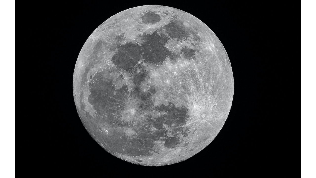 Luna llena en Aries: Todo lo que trae para ti y tus relaciones