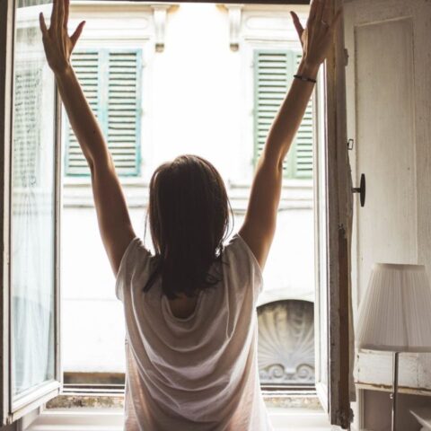 tener las ventanas abiertas reduce las particulas de covid-19