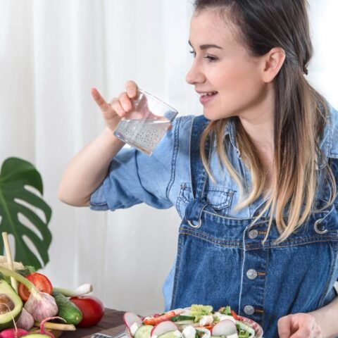 tomar agua adelgazar