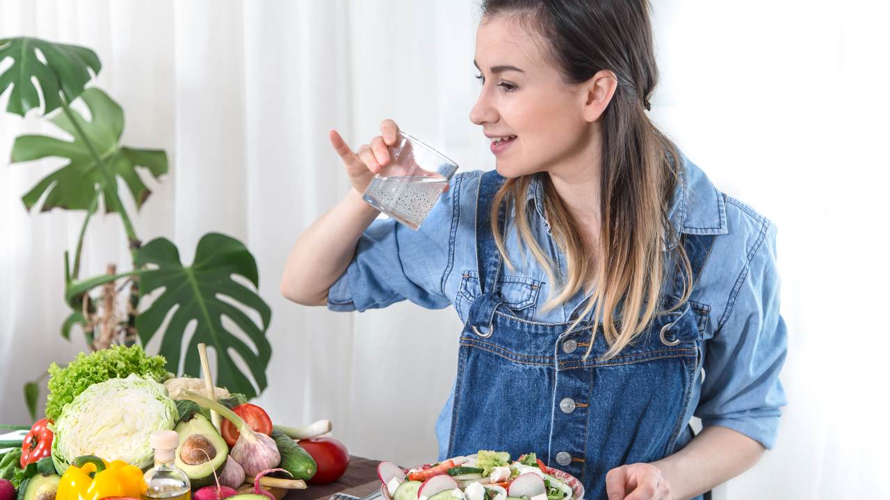 tomar agua adelgazar