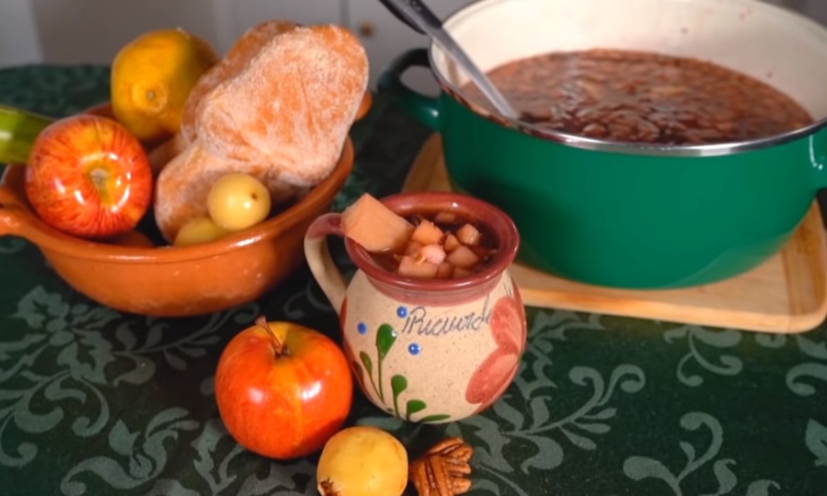 receta de ponche de frutas navideño