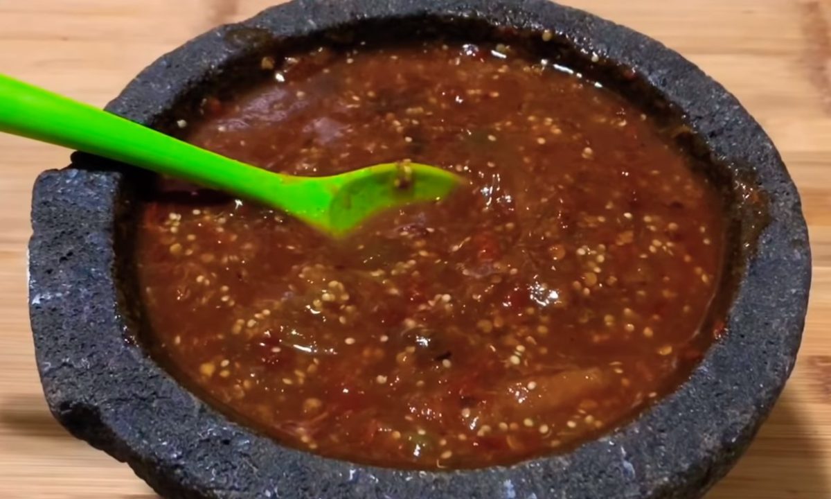 como hacer salsa de chile pasilla y vino tinto
