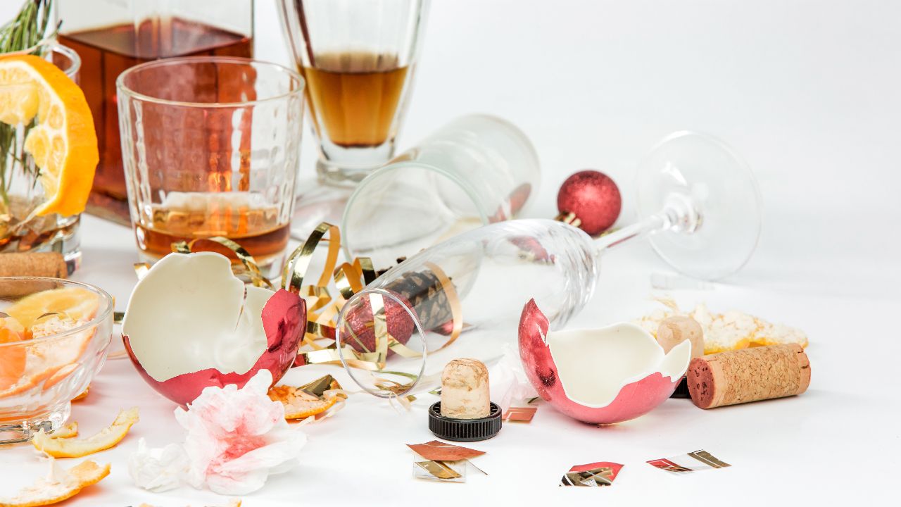 cruda después de a fiesta