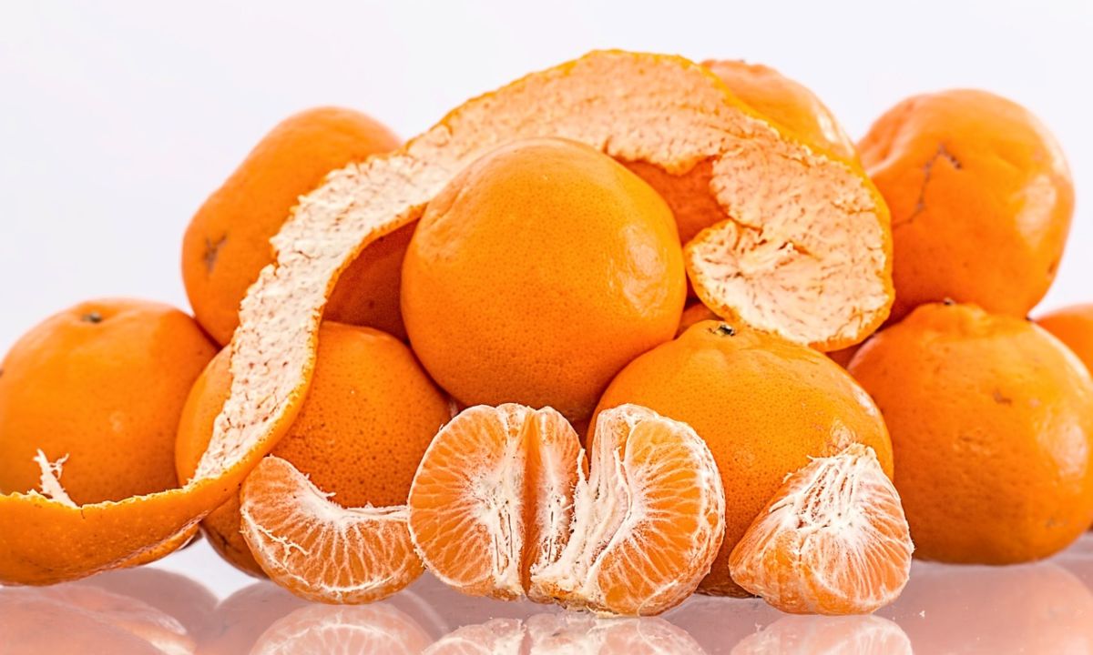 como pelar una mandarina rapido en 10 segundos