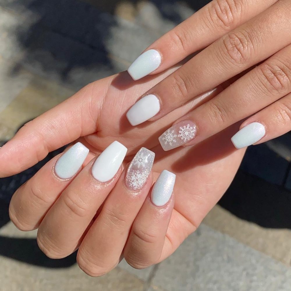 copos de nieve diseños de uñas