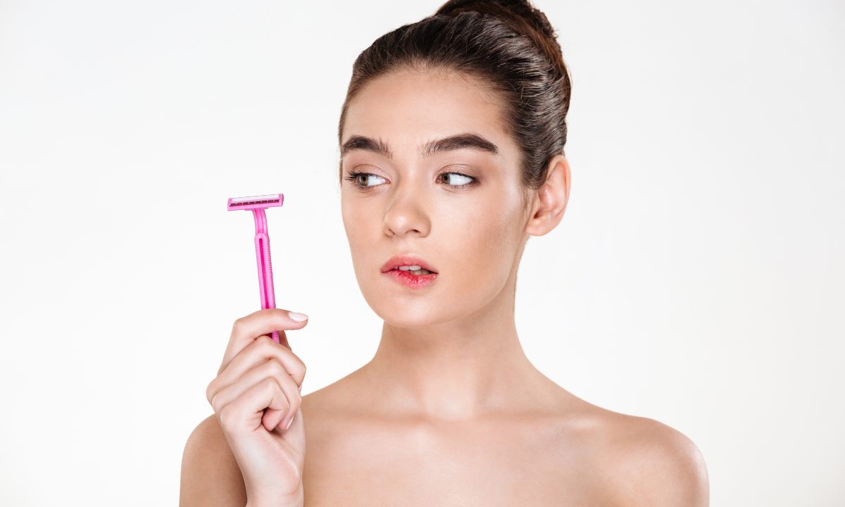 como depilarse el area del bikini con rastrillo sin irritar consejos