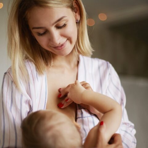 leche materna tiene anticuerpos de COVID-19