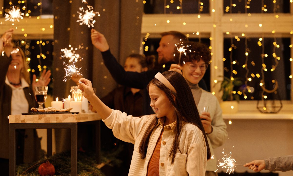 Por qué no puedes reunirte en Navidad aunque tu prueba de Covid-19 salga negativa