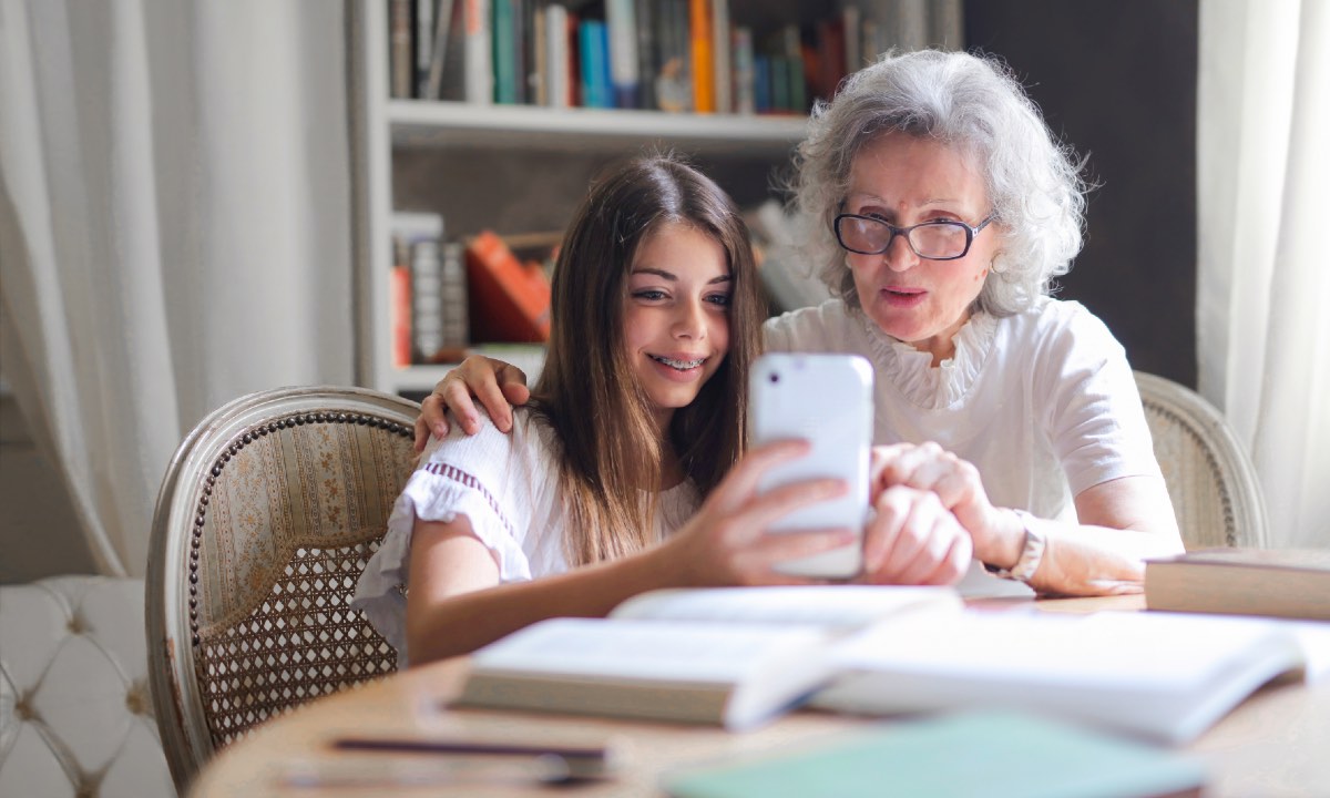 abuelos que pasan tiempo en familia viven más tiempo