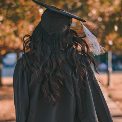 joven de 17 años calificacion perfecta ingreso a la universidad