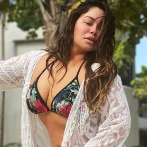 chiquis rivera manda mensaje empoderador en bikini