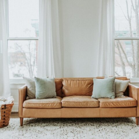 cómo limpiar muebles de piel