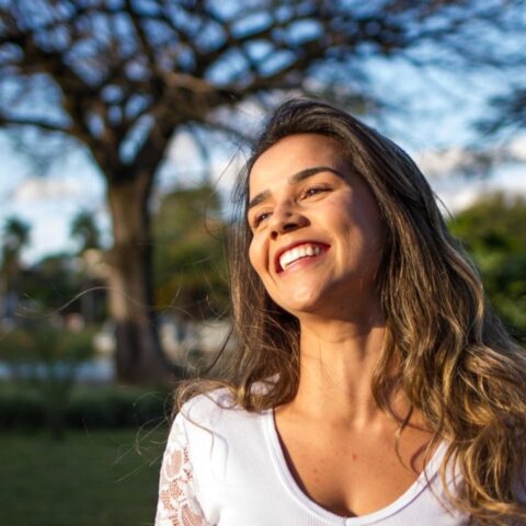 mujeres que no se maquillan son vistas como mas inteligentes