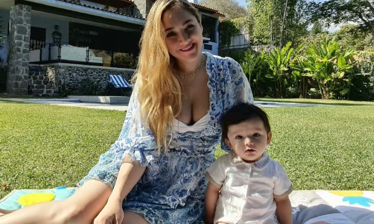 mamás famosas solteras sherlyn y andre