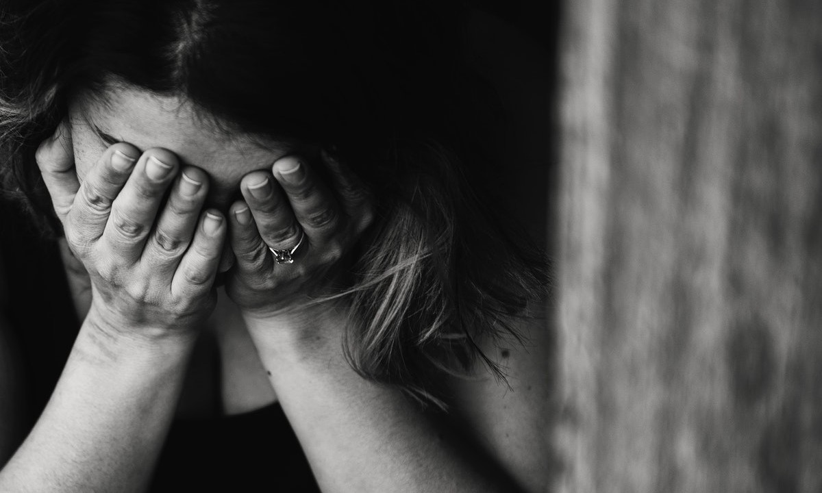 enseñar a los hijos a través de los golps puede tener consecuencias negativas