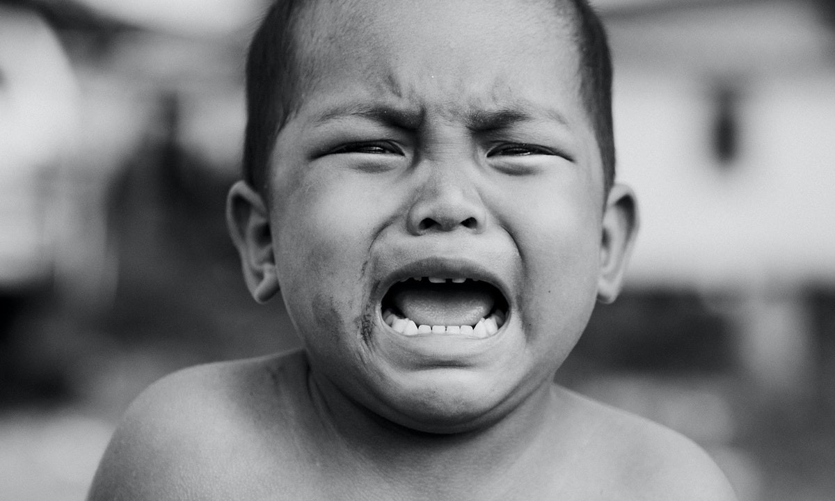 enseñar a los hijos a través de los golps puede tener consecuencias negativas