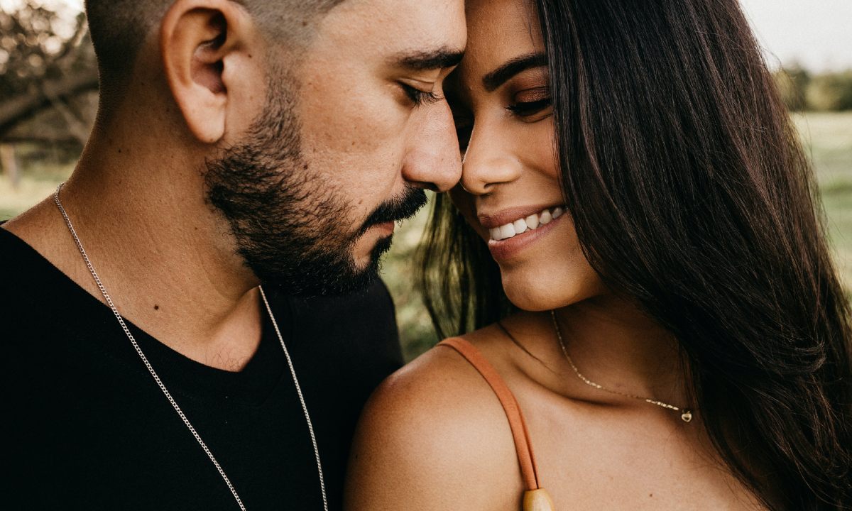 Besar a un perro es más saludable que besar a un hombre con barba ciencia