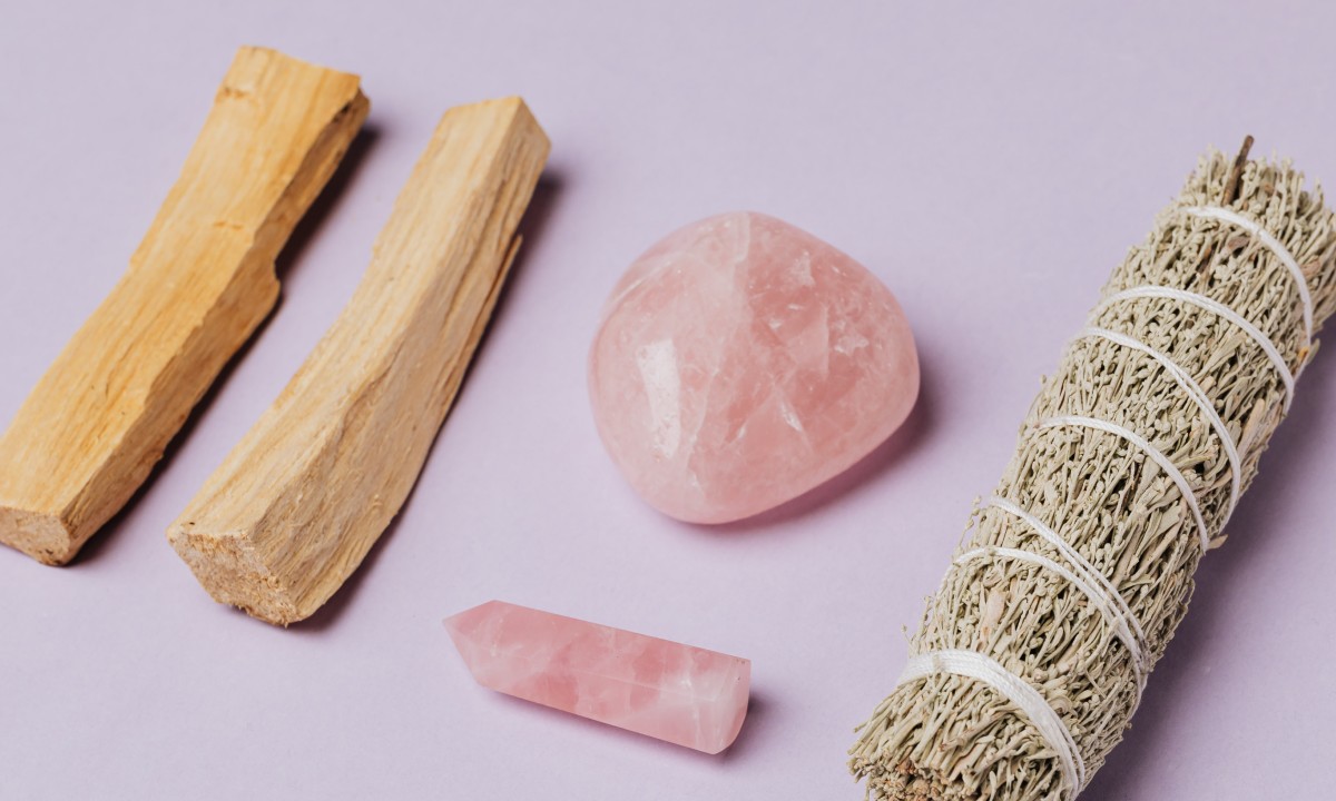 Sigue estas recomendaciones para limpiar y energizar tus cuarzos