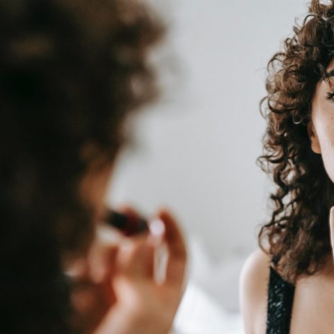 Cómo identificar el maquillaje clon