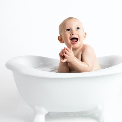 bebe aplaude mucho senal de que esta desarrollandose bien