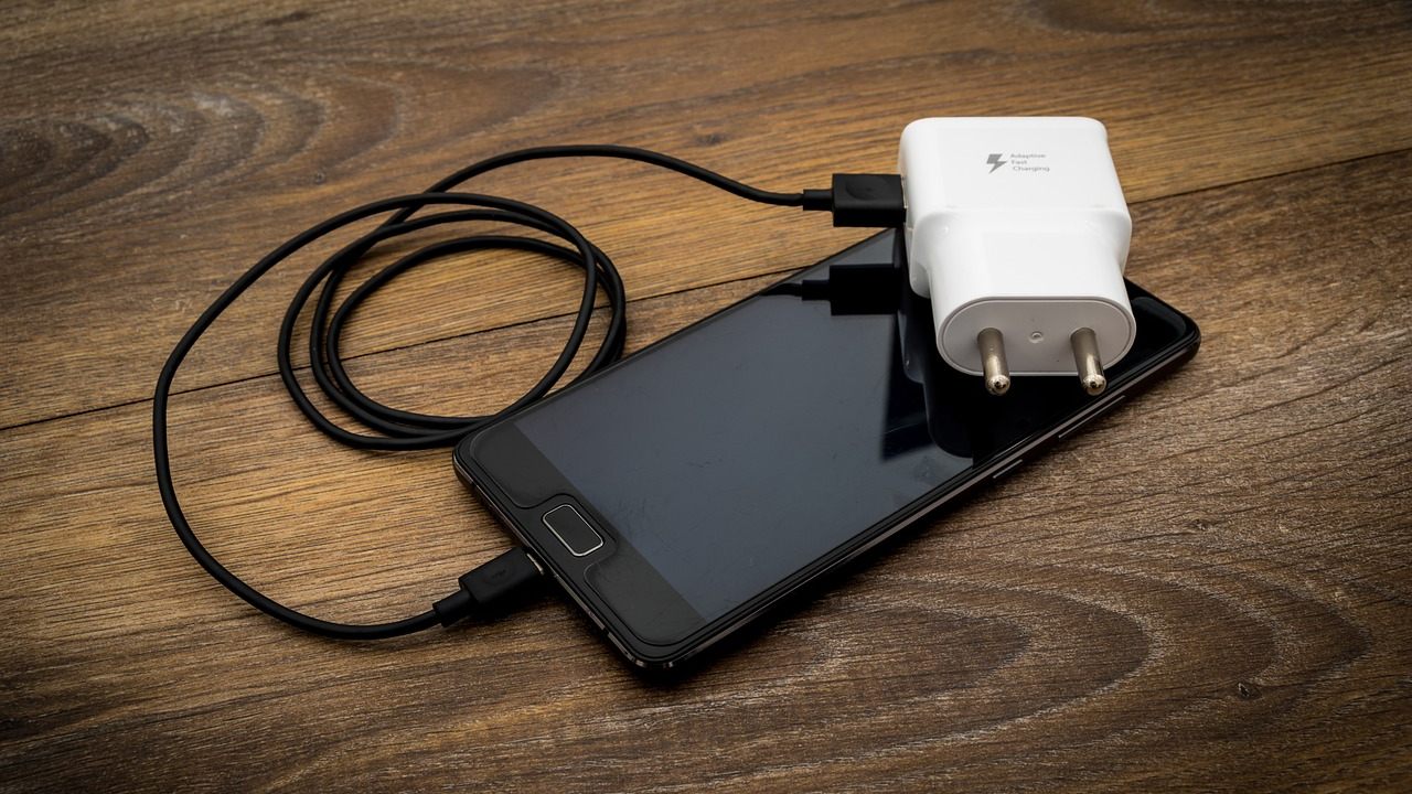 el cargador de tu celular podria ocasionar un incendio