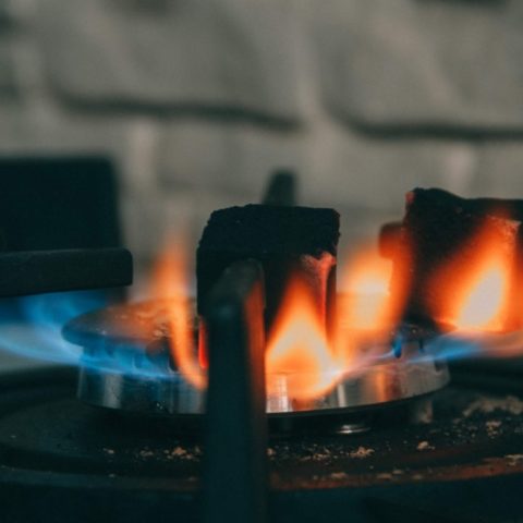 cuando la flama de la estufa se pone amarilla debes tomar medidas