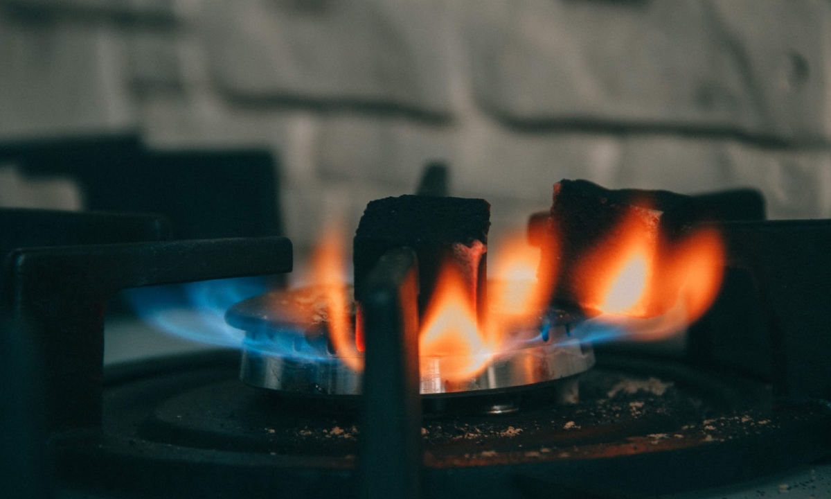 cuando la flama de la estufa se pone amarilla debes tomar medidas