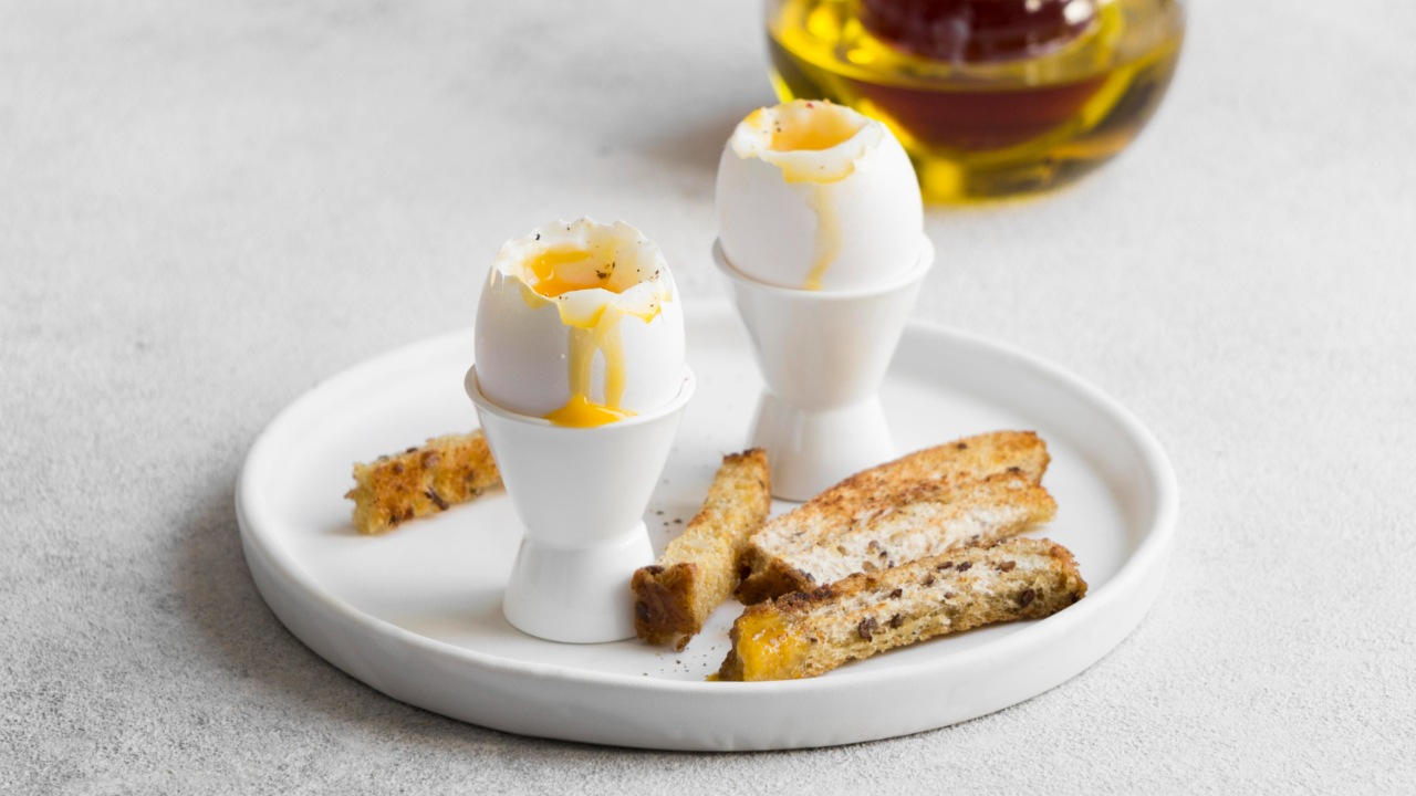 Hace daño comer huevo crudo o mal cocido salmonela