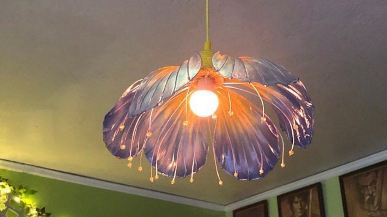 si quieres tener un hogar de cuento de hadas, te recomendamos estas lámparas de flores