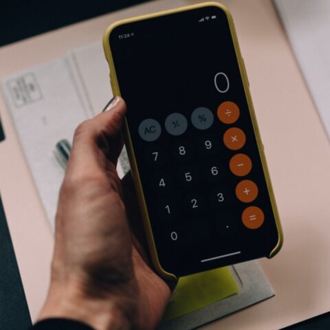 gastos del hogar que puedes deducir de impuestos en declaración anual 2020 del sat