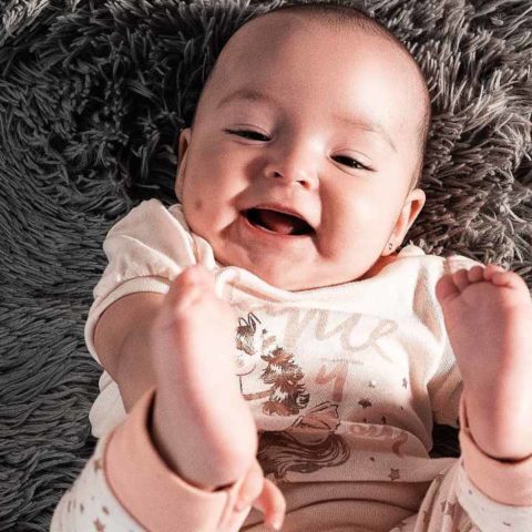 a que edad ponerle calzado a un bebé